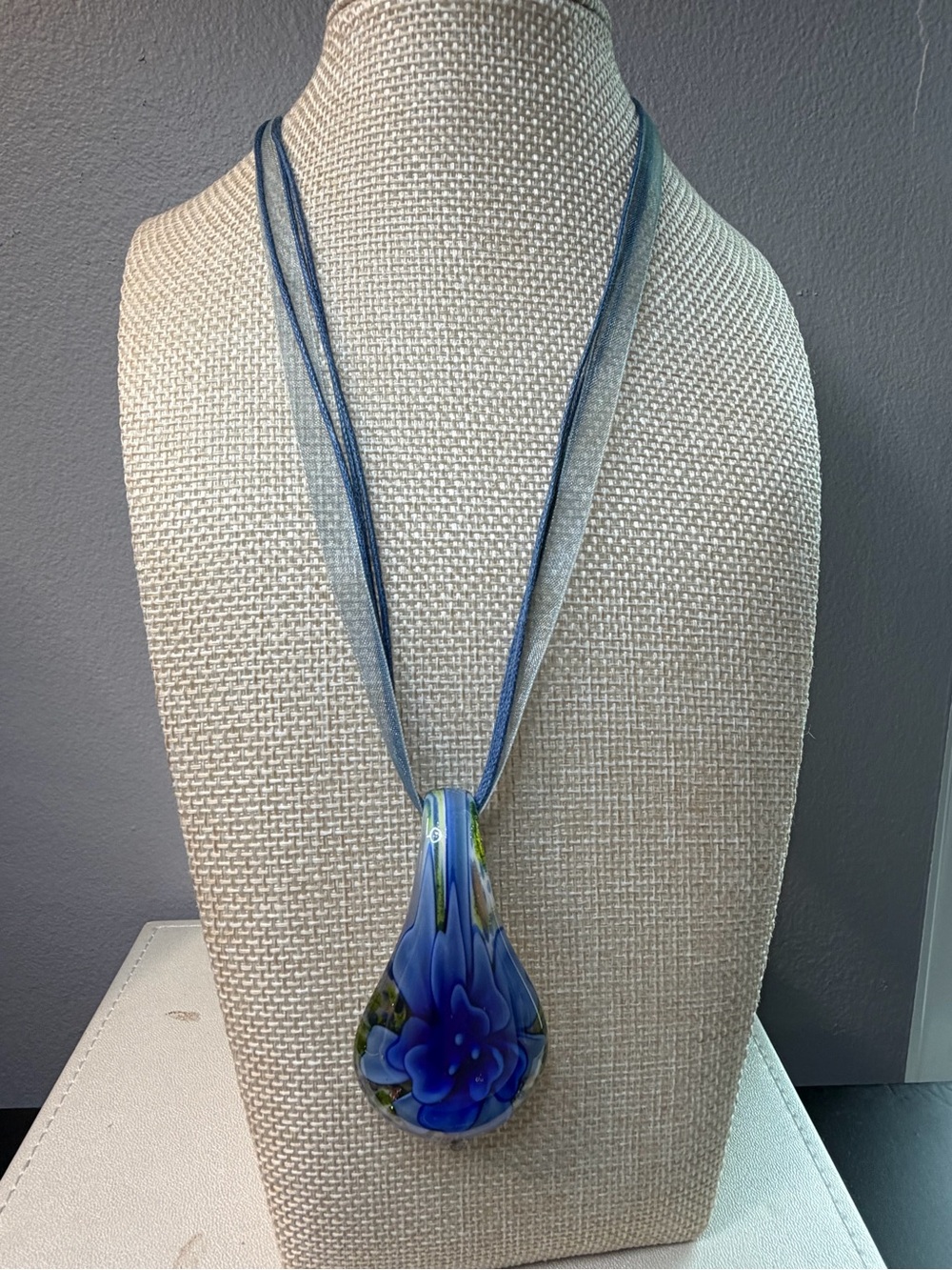 Blue Floral Glass Teardrop Pendant Necklace
